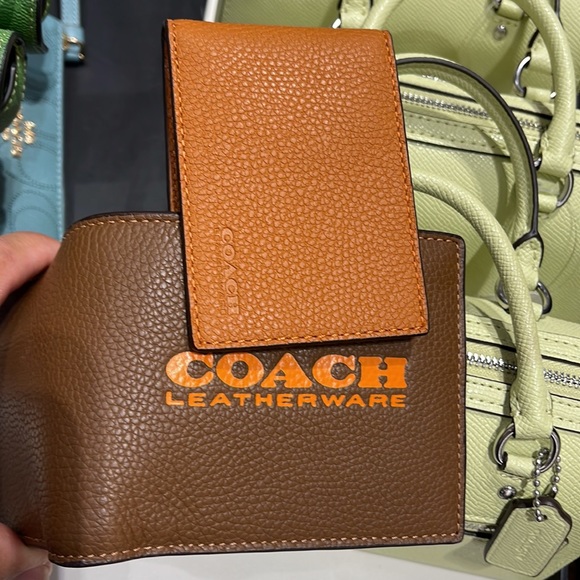 Coach 3 In 1 Wallet Leatherware
Dark Saddle/Canyon - Picture 13 of 16